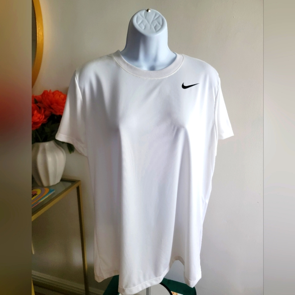 Women's Nike Dri-FIT Tee